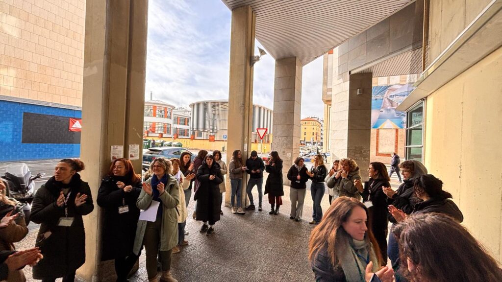 Concentración por el Convenio de Cruz Roja Navarra Pamplona